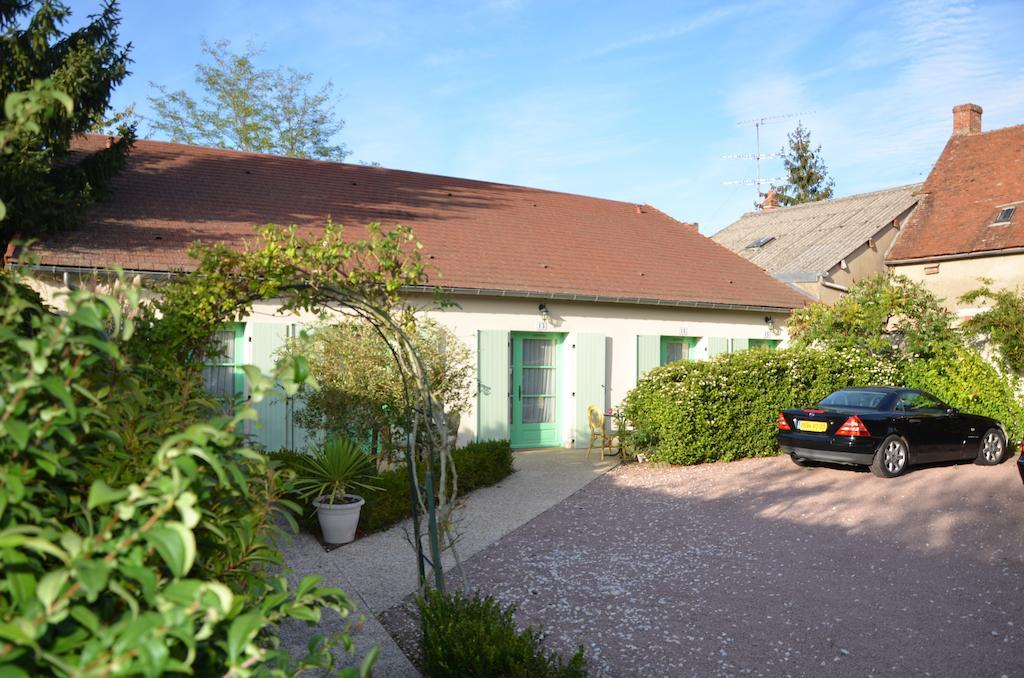 Auberge Bourbonnaise Lurcy-Lévis Dış mekan fotoğraf
